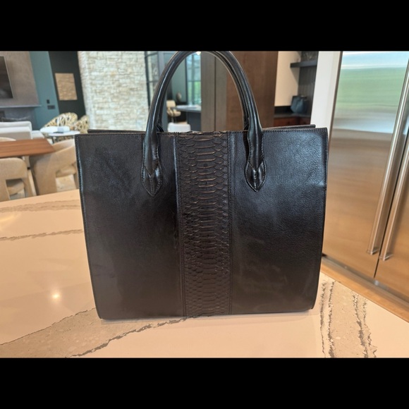 Taxidermy Python Amy Bag - Picture 4 of 6